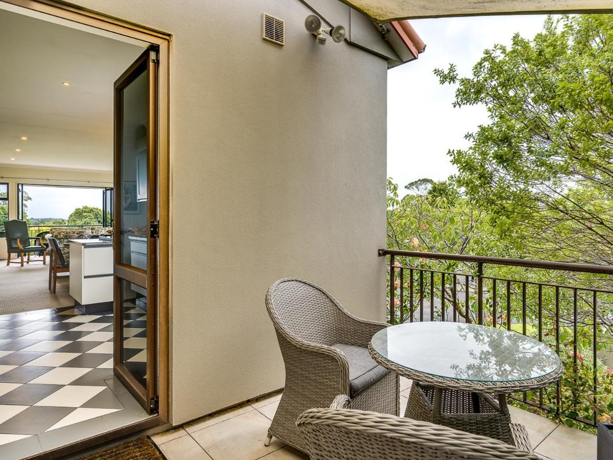 Busby Hill Villa - Havelock North Holiday Home Экстерьер фото