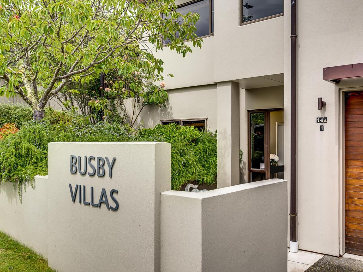Busby Hill Villa - Havelock North Holiday Home Экстерьер фото