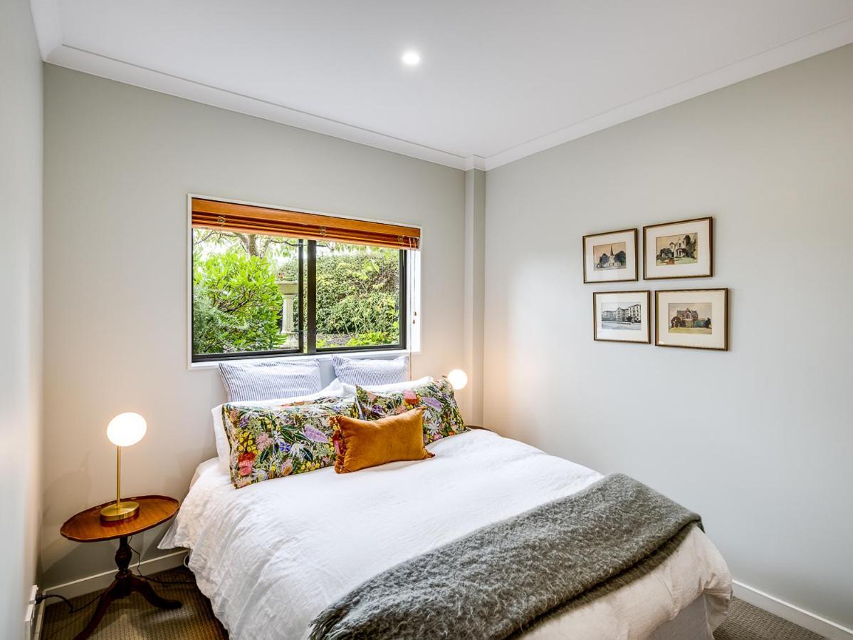 Busby Hill Villa - Havelock North Holiday Home Экстерьер фото
