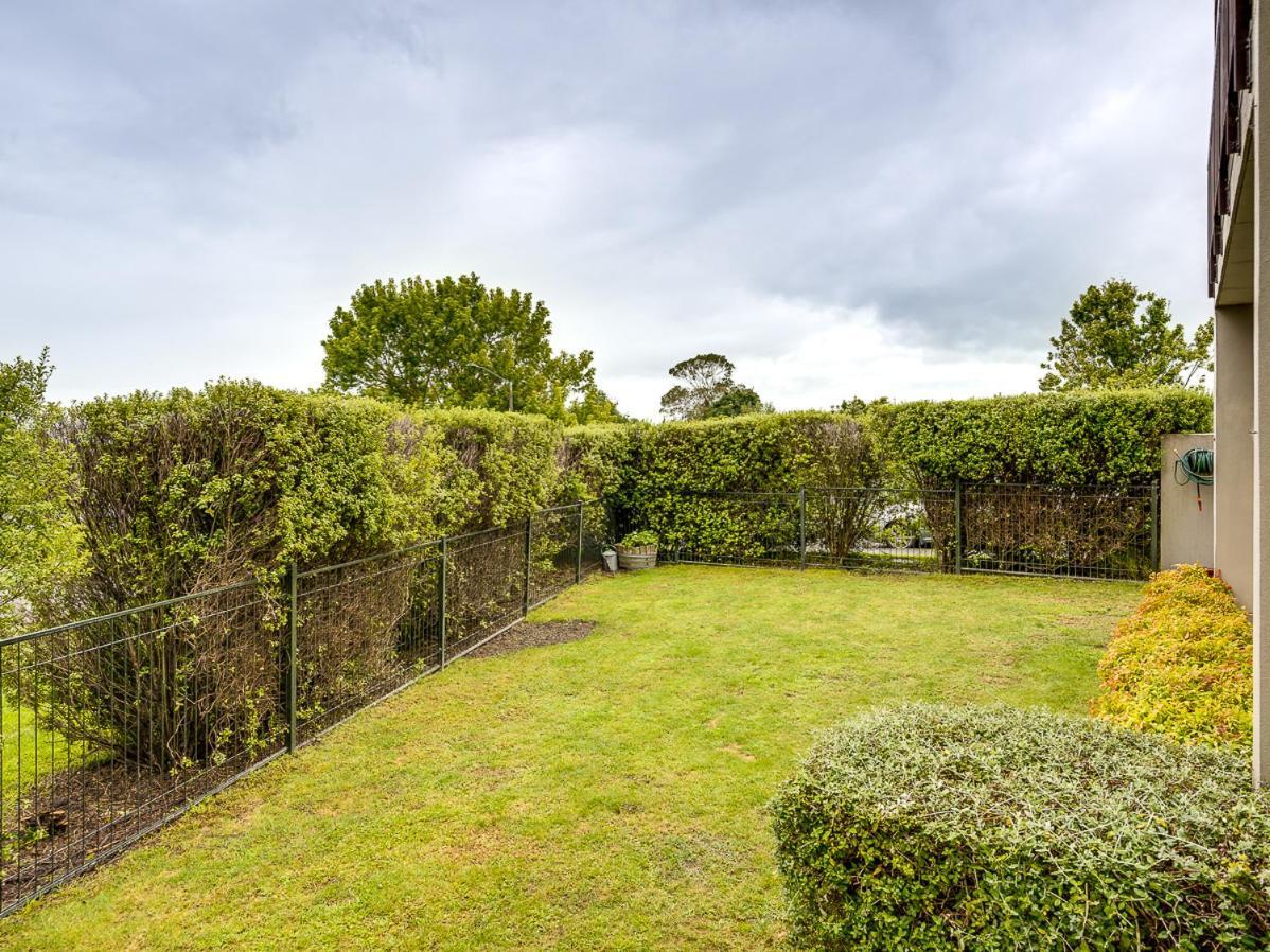 Busby Hill Villa - Havelock North Holiday Home Экстерьер фото
